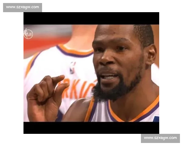 杜兰特巴黎街头即兴练球：铁塔下的篮球诗人