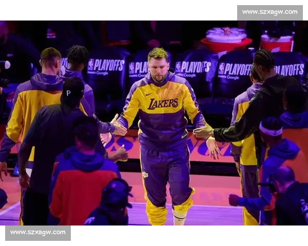 同一经纪人牵线!艾顿或底薪加盟湖人,与东契奇再续前缘? 同一经纪人牵线!艾顿或底薪加盟湖人,与东契奇再续前缘?