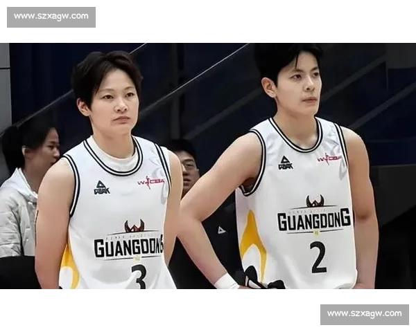 杨力维 x 杨舒予:女篮场上的铁臂双姝,碾碎对手防线!